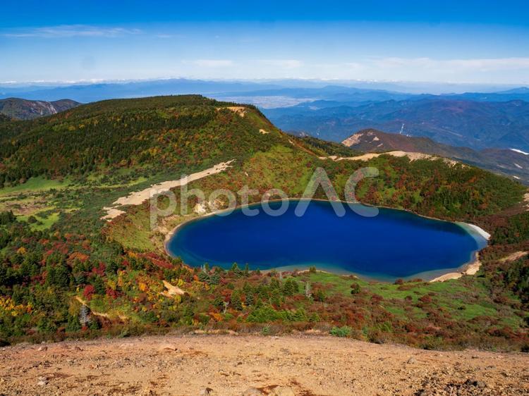 秋の五色沼（魔女の瞳） 山,秋,自然の写真素材