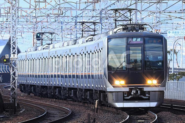 JR西日本 321系（JR神戸線） 321系,jr神戸線,電車の写真素材