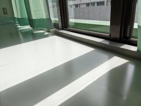 病室 病室 窓,カーテン,日差しの写真素材