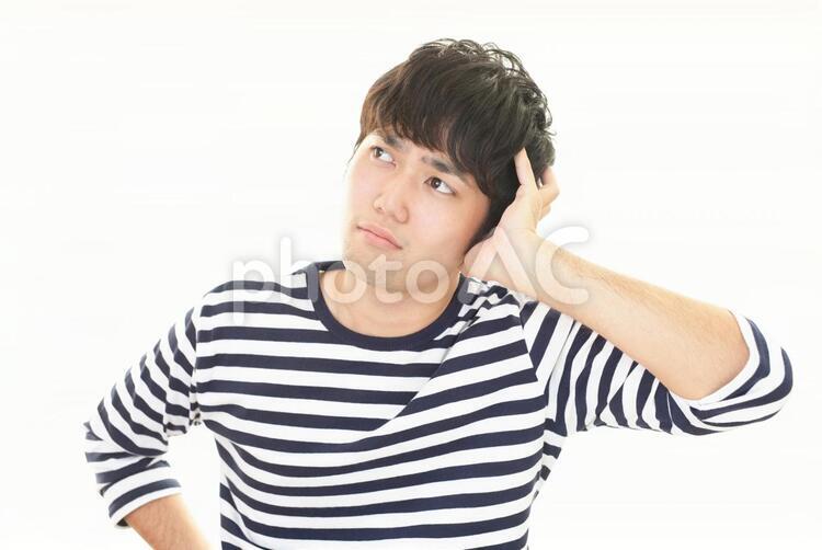 頭を抱える男性 男性,男,ストレスの写真素材