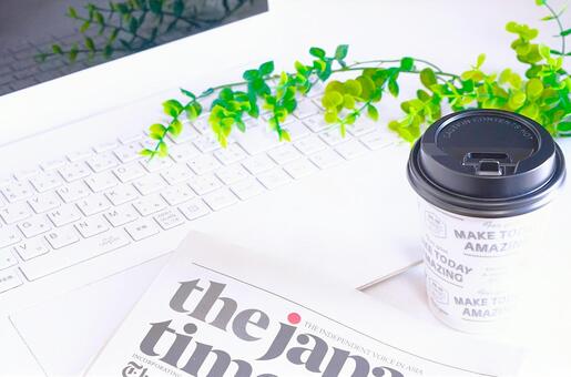 ワーキングスペース パソコン,コーヒー,キーボードの写真素材