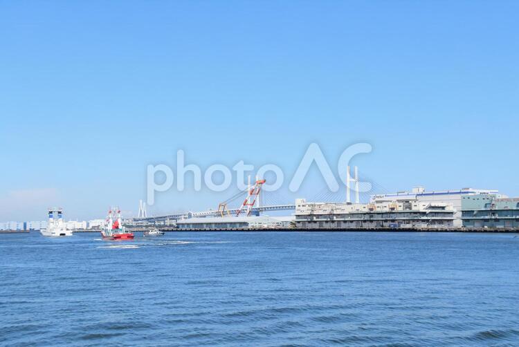 横浜の海と青空 横浜,海,みなとみらいの写真素材