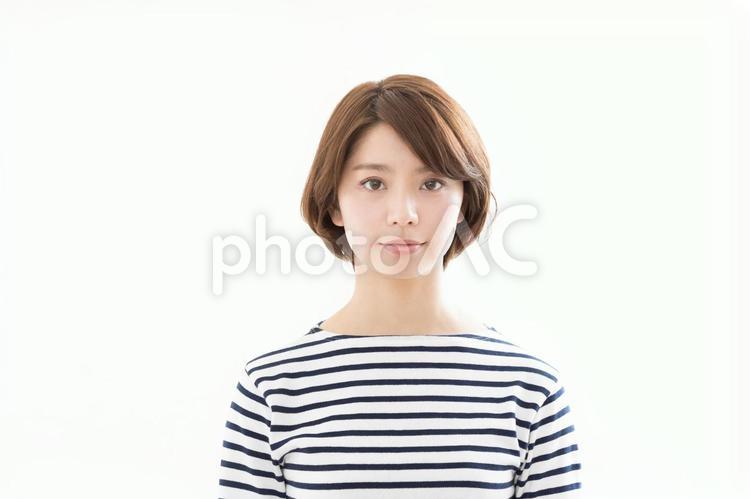 若い女性　証明写真 女性,人物,証明写真の写真素材