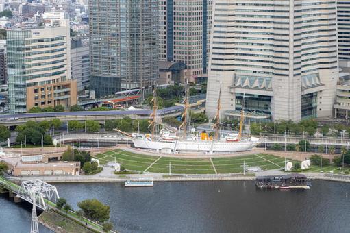 横浜みなとみらいの風景 横浜みなとみらいの風景 みなとみらい,風景,帆船の写真素材