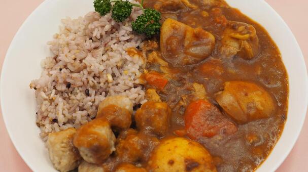 肉団子の野菜ゴロゴロカレー・家庭料理 肉だんご,カレー,野菜の写真素材