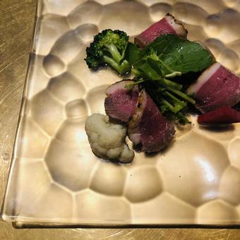 鴨肉のサラダ 鴨肉のサラダの写真