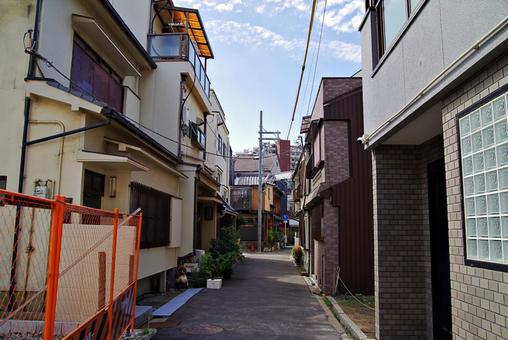 昭和の雰囲気を残す町角 昭和の雰囲気を残す町角 町角,路地,隘路の写真素材