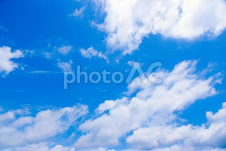 青い空と白い雲 青空,空,夏空の写真素材