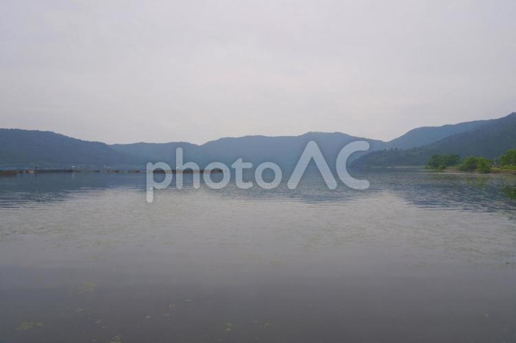 余呉湖（曇り）⑤　滋賀県長浜市 自然,風景,景色の写真素材