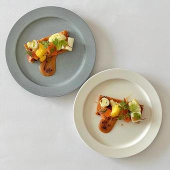 サーモンのマリネと季節野菜のタルト仕立て サーモンのマリネと季節野菜のタルト仕立て フレンチ,イタリアン,美味しいの写真素材