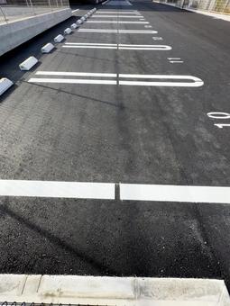新しい駐車場の写真