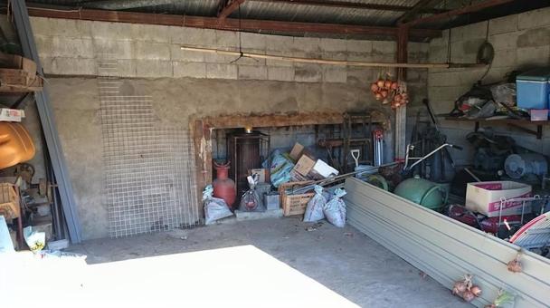 Photo, warehouse, garage, farm equipment, 