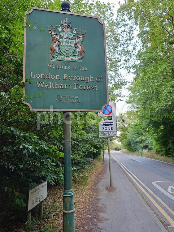 素敵なイギリスの標識 イングランド,標識,イギリスの写真素材