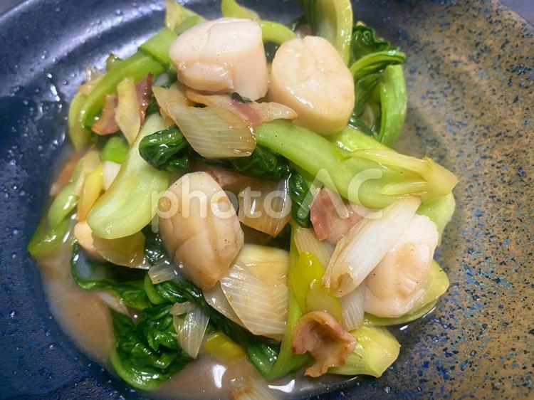 帆立貝柱と青梗菜のオイスターソース炒め 帆立貝柱,貝柱,帆立貝の写真素材