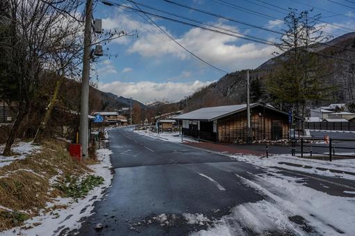 奈良井宿周辺の景色 奈良井宿周辺の景色 奈良井宿,建物,駐車場の写真素材