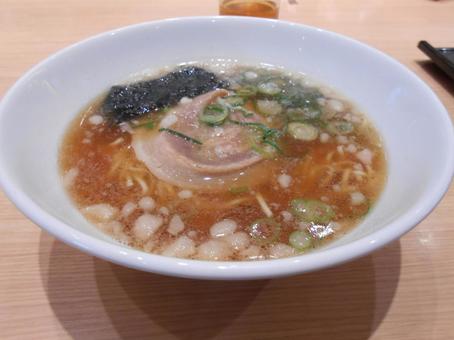 醤湯 醤湯 ラーメン,醤油,チャーシューの写真素材