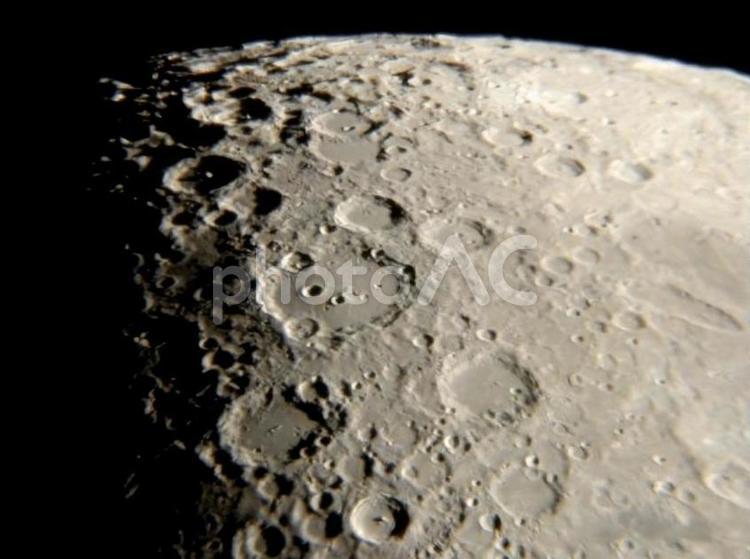月面のクレータ⑤・天体 月面,月,クレータの写真素材