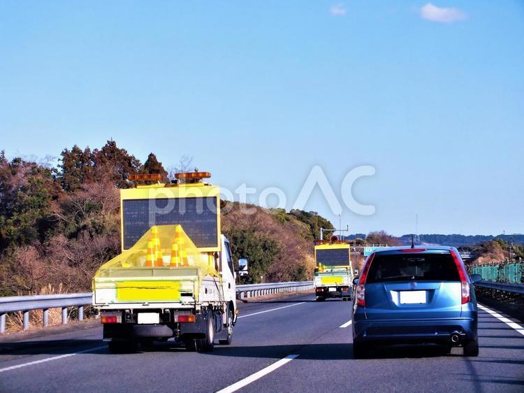 道路工事用車両　工事終了 車,トラック,工事車両の写真素材