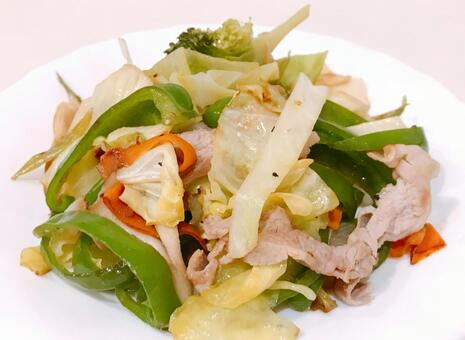 肉野菜炒め 肉野菜炒め,キャベツ肉炒め,野菜炒めの写真素材