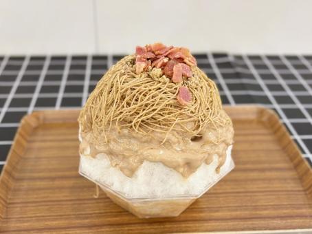 モンブランのかき氷 モンブランのかき氷 かき氷,冷菓,夏の写真素材