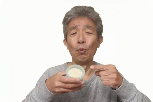 シニア　男性　お米 シニア,シニア男性,サラリーマンの写真素材