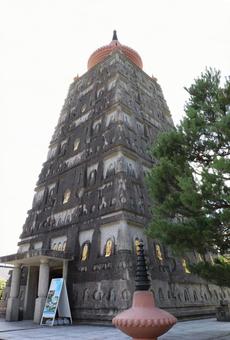 妙満寺 仏舎利大塔 妙満寺 仏舎利大塔 妙満寺,仏舎利大塔,妙塔山の写真素材