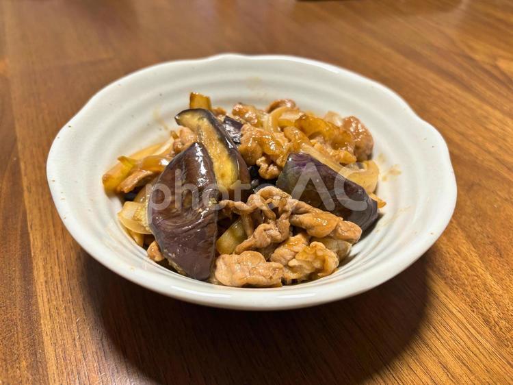豚肉と茄子の生姜焼き 豚肉,豚,生姜焼きの写真素材
