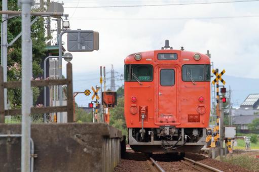JR城端線、林駅に停車するキハ47型 jr,jr西日本,城端線の写真素材