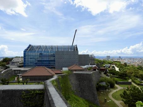 再建工事中の首里城主要部 再建工事中の首里城主要部 首里城公園,首里城,首里の写真素材