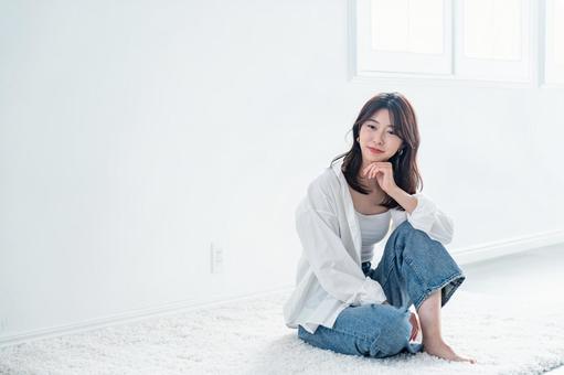 肌に触れる女性 スキンケア,美容,肌の写真素材