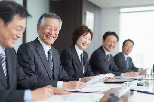 会議中の様子-2 会議中の様子-2の写真