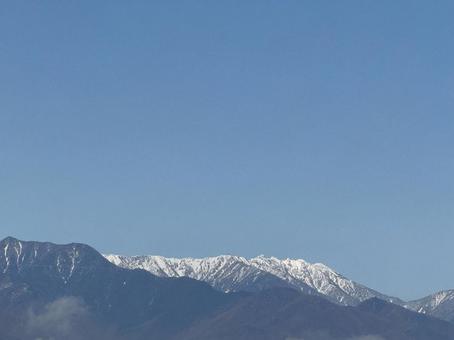 東雲の丘から見た燕岳 信州,長野県,山の写真素材