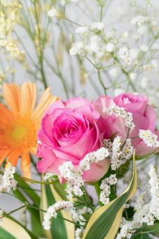 花束 花束 花束,薔薇,ガーベラの写真素材