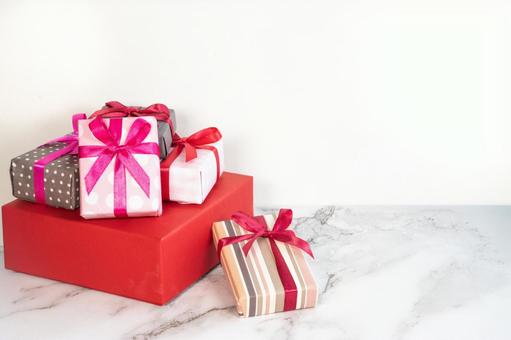 バレンタインデザイン バレンタイン,チョコレート,プレゼントの写真素材