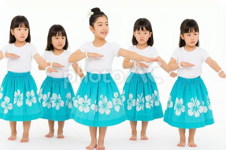 フラダンス練習中の子供たち・パウスカート フラダンス,子供たち,パウスカートの写真素材
