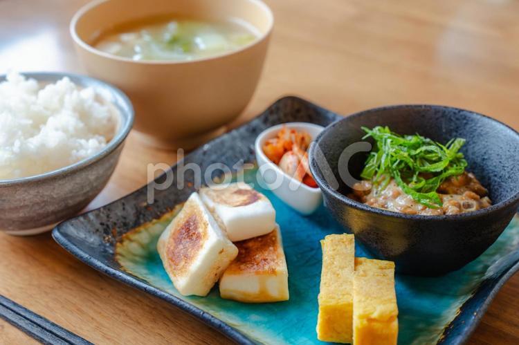 納豆とごはんの朝食 朝食,納豆,ごはんの写真素材