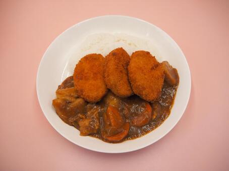 ポテトコロッケのせカレーライス・家庭料理 カレーライス,ポテトコロッケ,ジャガ芋の写真素材
