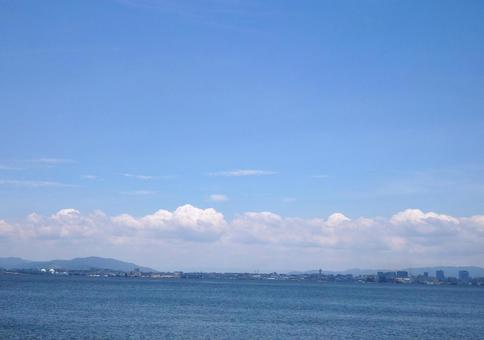 爽やかな空の元 居心地の良い場所 爽やかな空の元 居心地の良い場所 海,青,空の写真素材