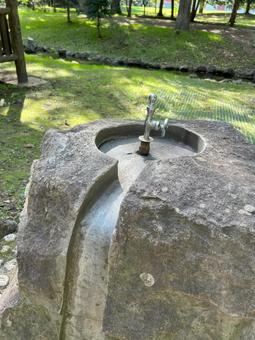 公園の水飲み場 公園の水飲み場 水飲み場,公園,自然の写真素材
