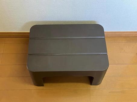 茶色い踏み台 茶色い踏み台 踏み台,茶色,ステップの写真素材