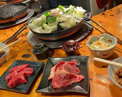 新鮮なラム肉のジンギスカン 新鮮なラム肉のジンギスカン ジンギスカン,ラム肉,羊肉の写真素材