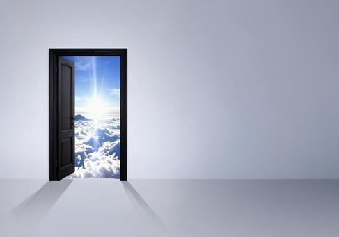 雲の扉から広がる未来 雲の扉から広がる未来の写真
