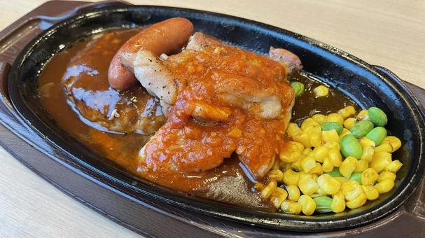 ハンバーググリル ファミレス,ハンバーグ,ハンバーグランチの写真素材