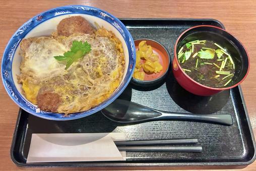 かつ丼 かつ丼 食べ物,かつ丼,食事の写真素材