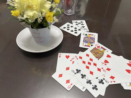 花とトランプ 花とトランプの写真