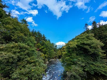 烏川渓谷緑地の清流 清流,ハイキング,マイナスイオンの写真素材