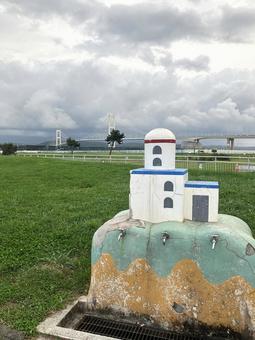 灯台の形の手洗い場 灯台の形の手洗い場の写真