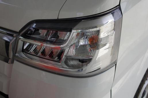 ヘッドライトの写真