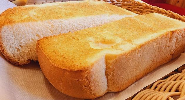 厚切りトースト 厚切りトースト バタートースト,厚切りトースト,食パンの写真素材