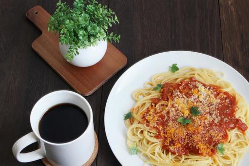 トマトソースのパスタランチ トマトソースのパスタランチ パスタ,トマトソース,チーズの写真素材